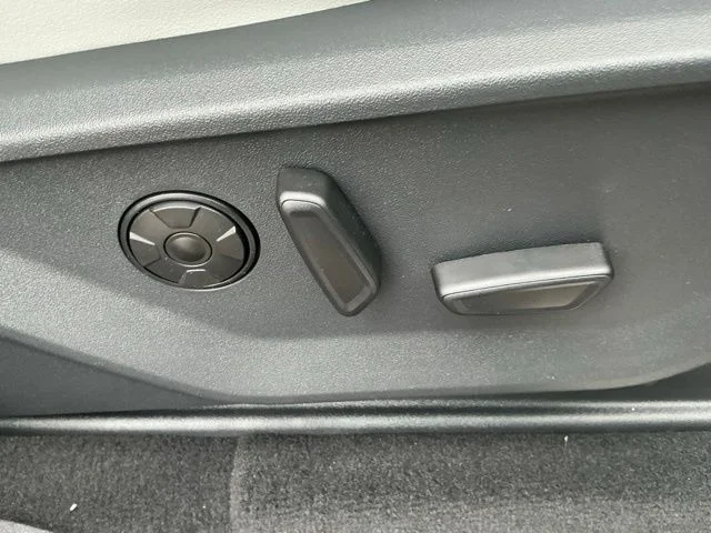 New 2026 Space Silver Metallic Ford MAX Platinum® image 37