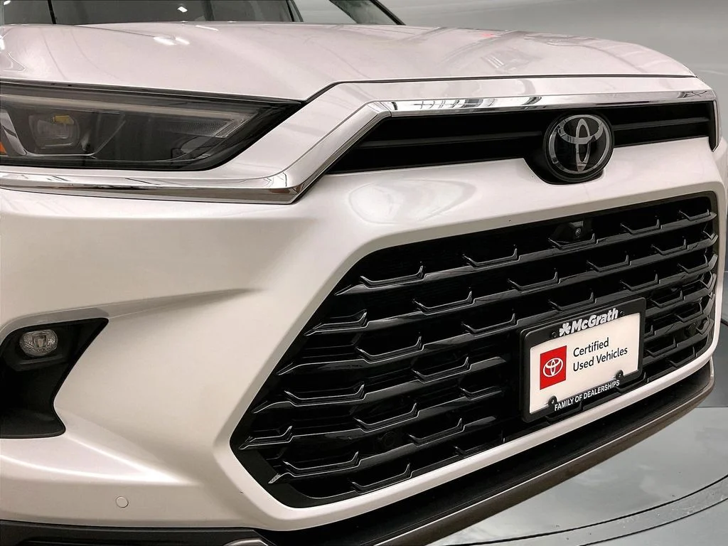Certified Used 2025 Beige Toyota Platinum image 33