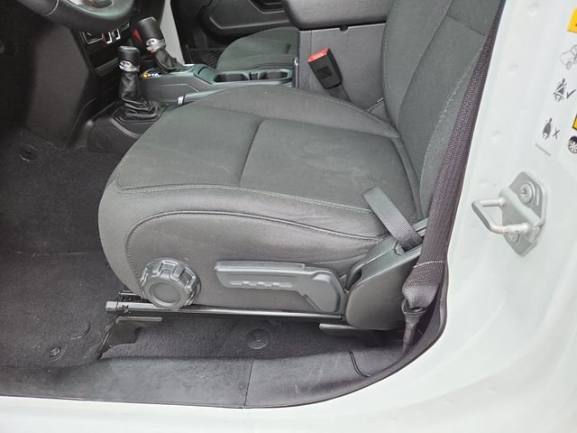 Used 2019 White Jeep Unlimited Sport S image 24