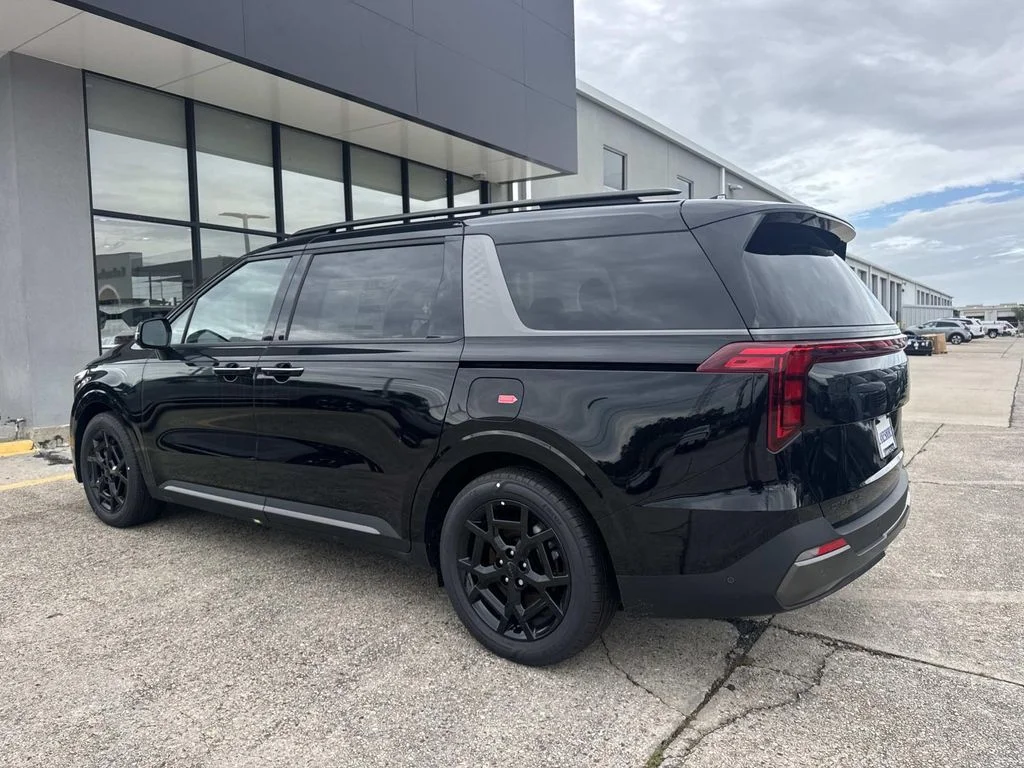 New 2026 Aurora Black Pearl Kia SX image 4