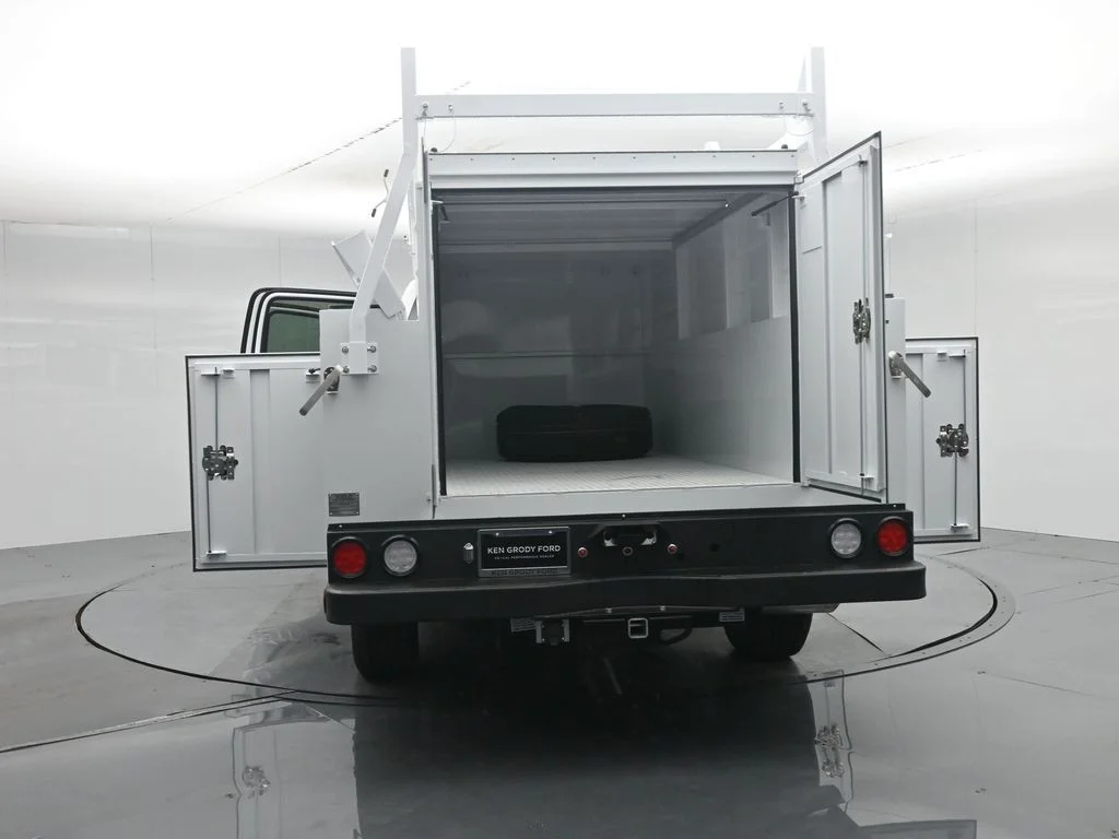 New 2026 Oxford White Ford XL image 35