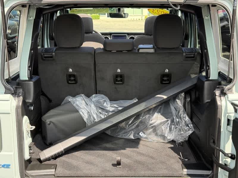 Used 2023 Earl Clearcoat Jeep Willys image 7