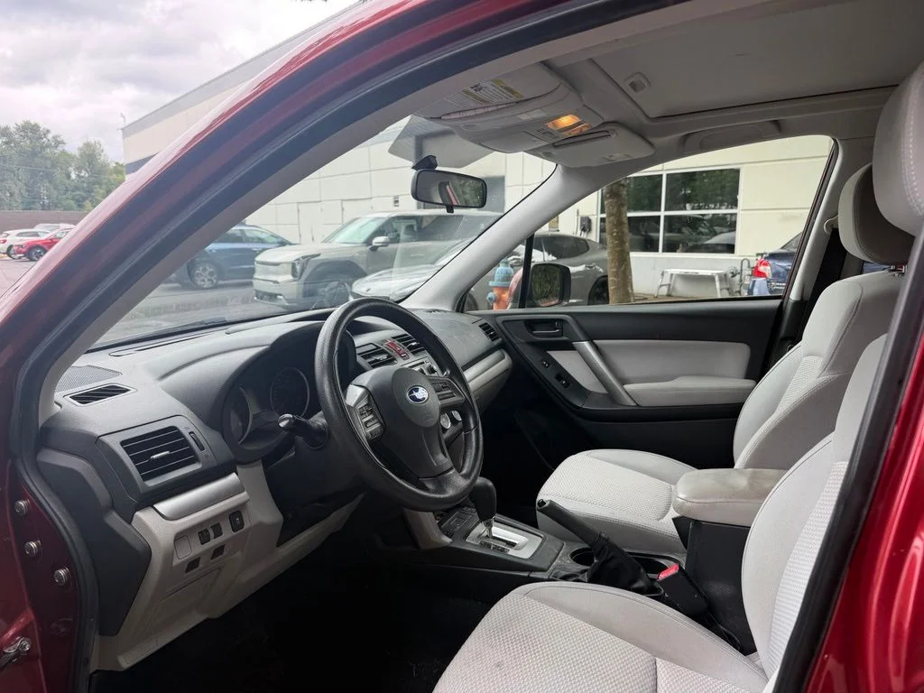 Used 2015 Venetian Red Pearl Subaru 2.5i Premium image 12