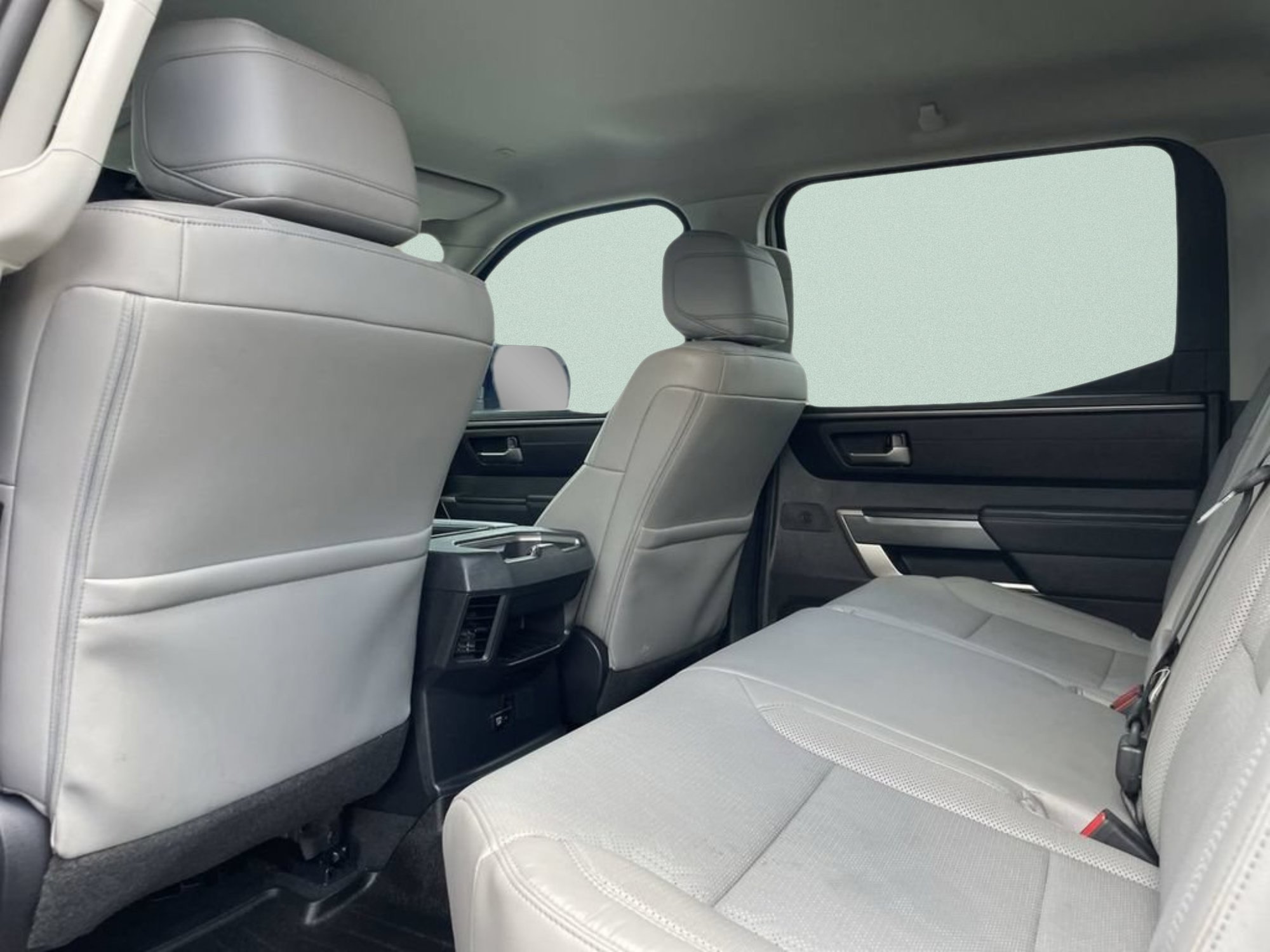 Used 2024 Ice Toyota SR5 image 15