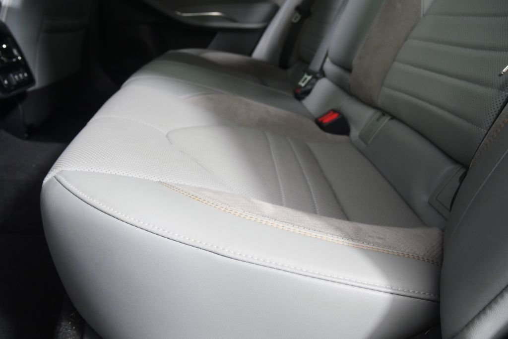 Used 2019 Harbor Gray Metallic Toyota XLE image 14