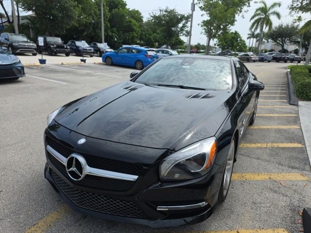 Used 2015 Black Mercedes-Benz SL 400 Roadster image 2