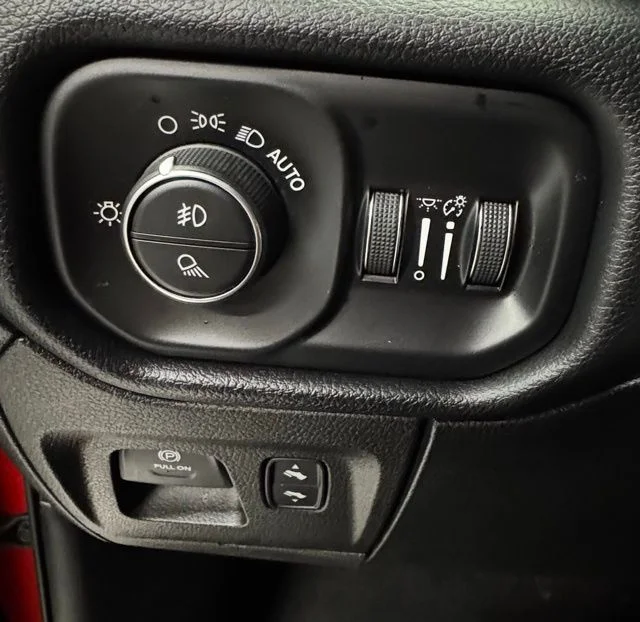 2021 RAM Ram 1500 Pickup Laramie - Photo 18