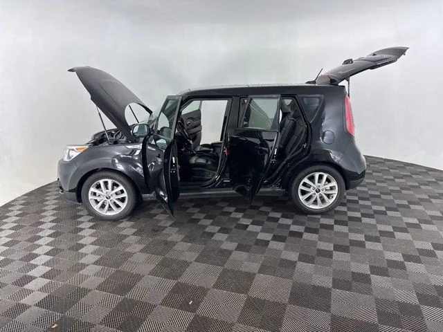 Used 2017 Black Kia Plus image 9