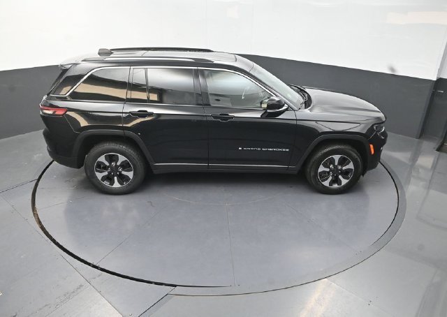 Used 2024 Black Jeep 4xe image 30