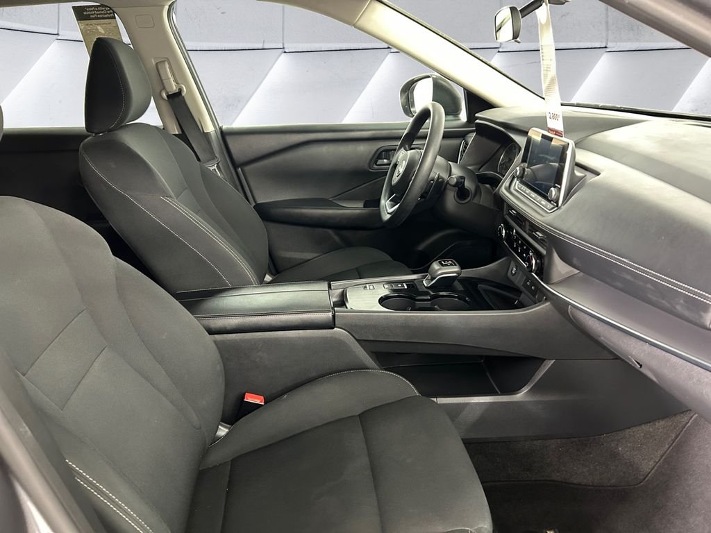Used 2024 Gray Nissan S image 13