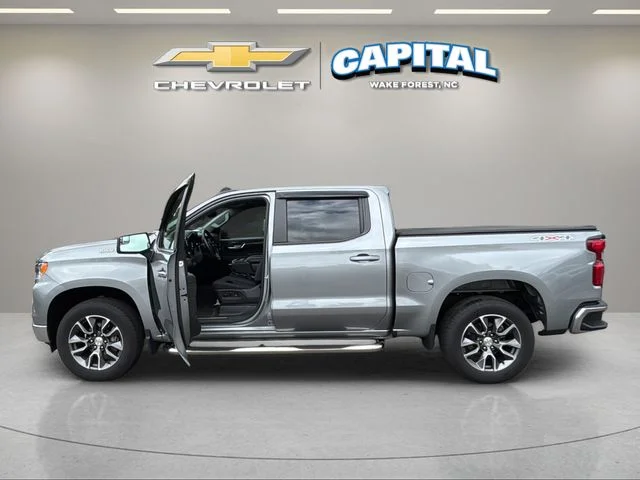 Used 2024 Gray Chevrolet LT image 3