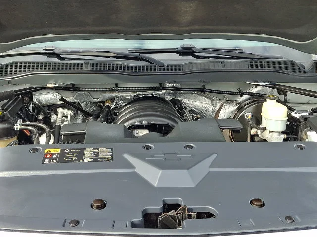 Used 2014 Silver Chevrolet LT image 28