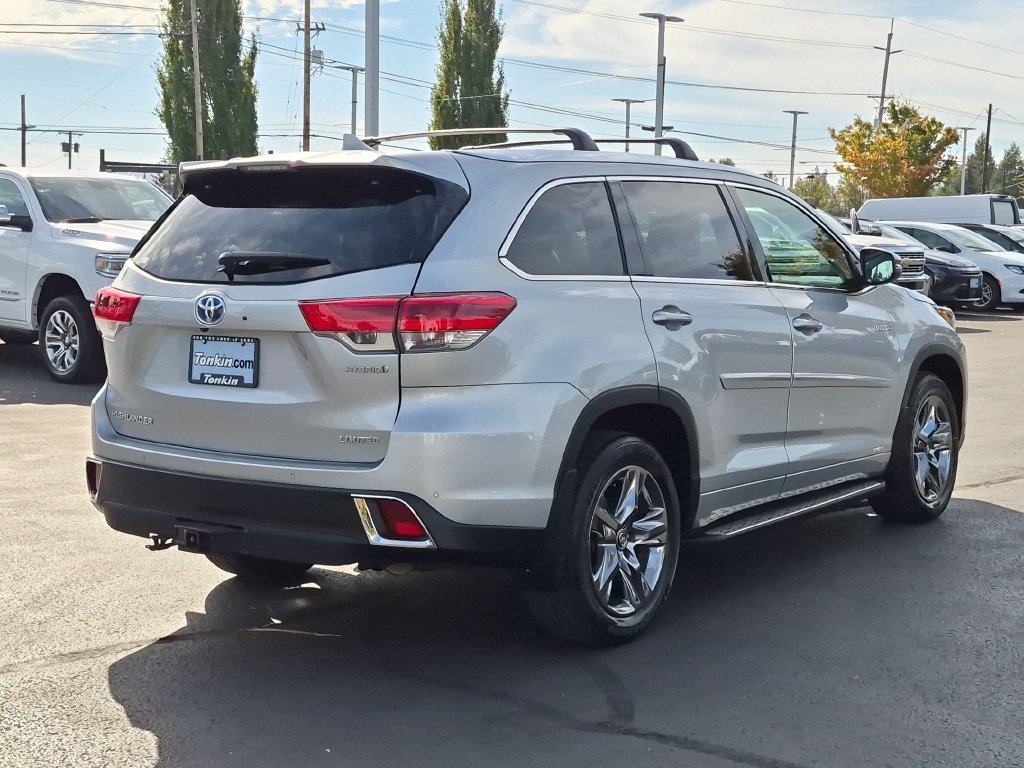 Used 2018 Silver Toyota Limited Platinum image 6