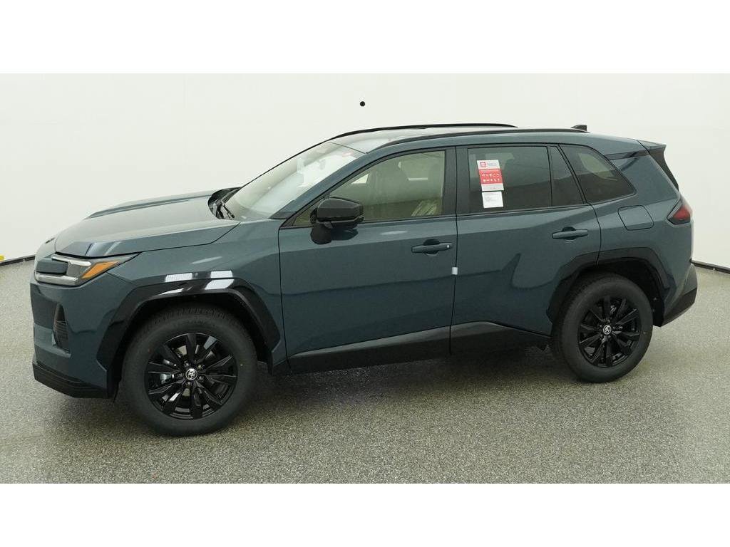 New 2026 Cloud Toyota SE image 2