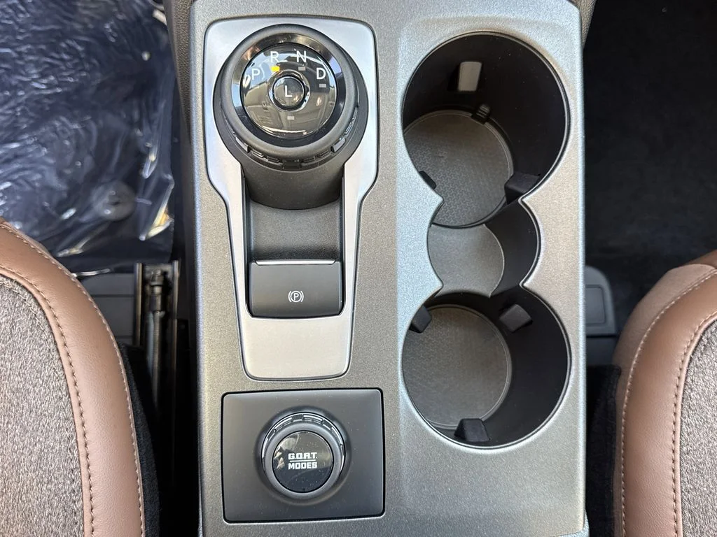 New 2026 Space White Metallic Ford Outer Banks® image 31