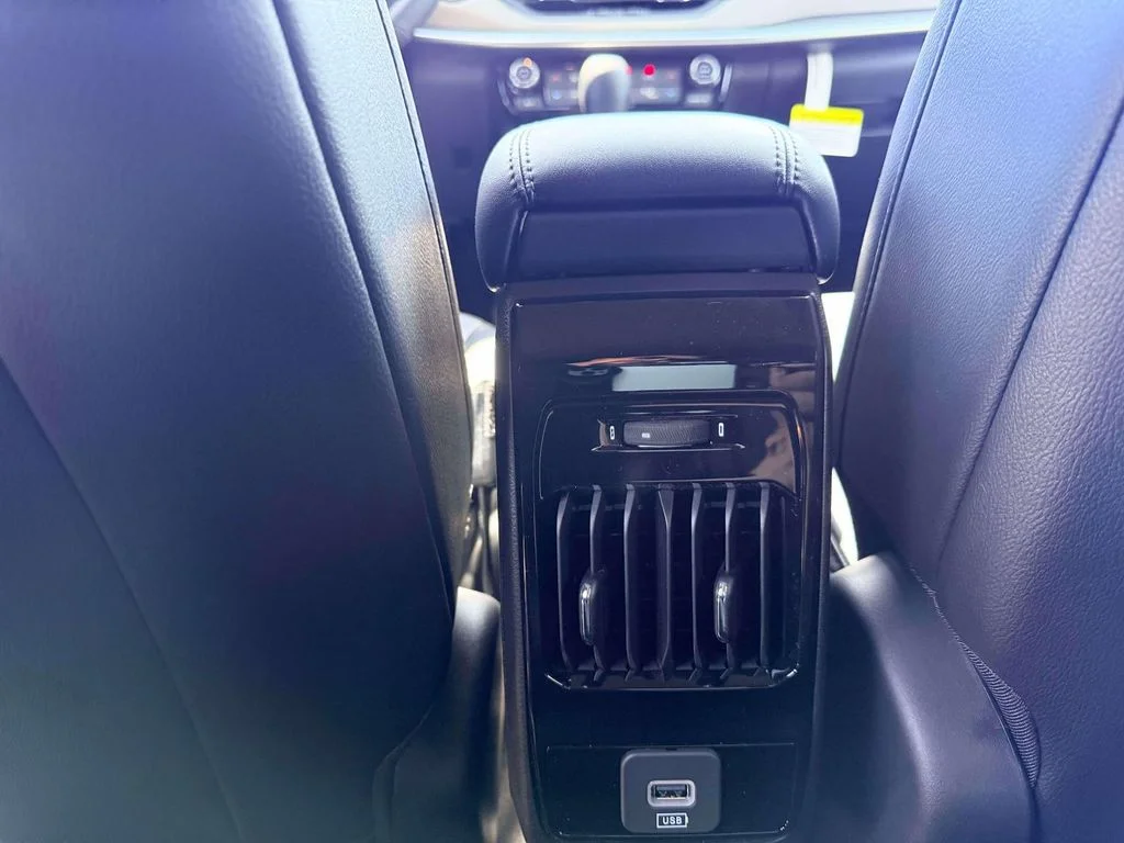 New 2026 Joose (DISC) Jeep Limited image 12