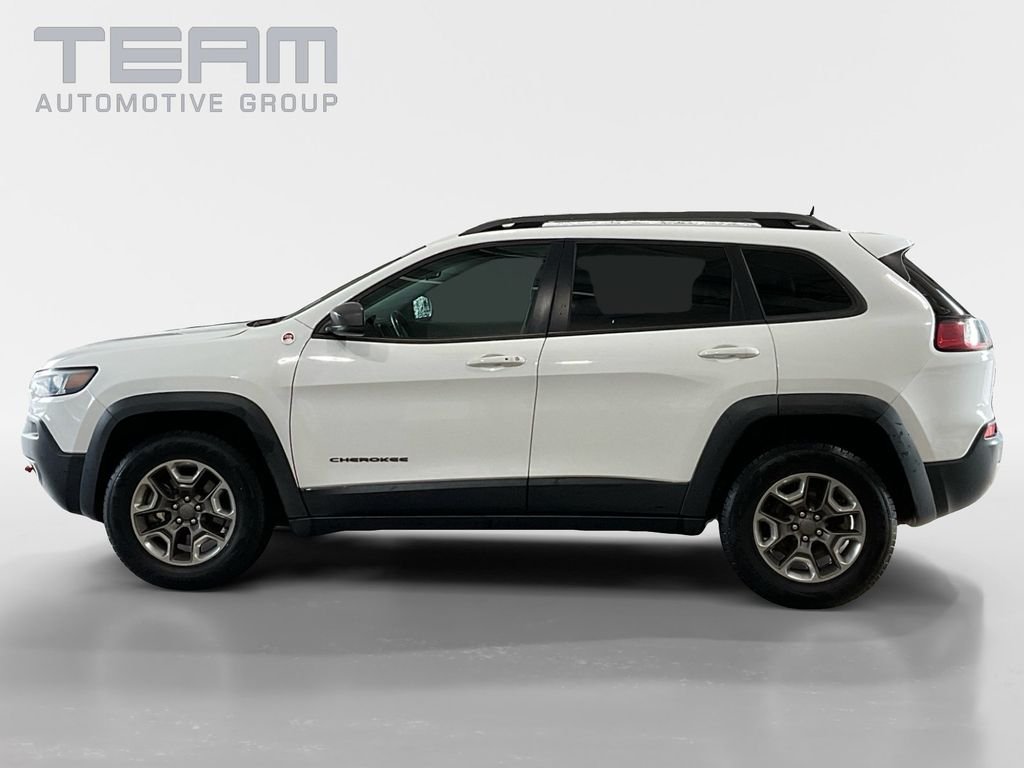 Used 2019 White Jeep Trailhawk image 4