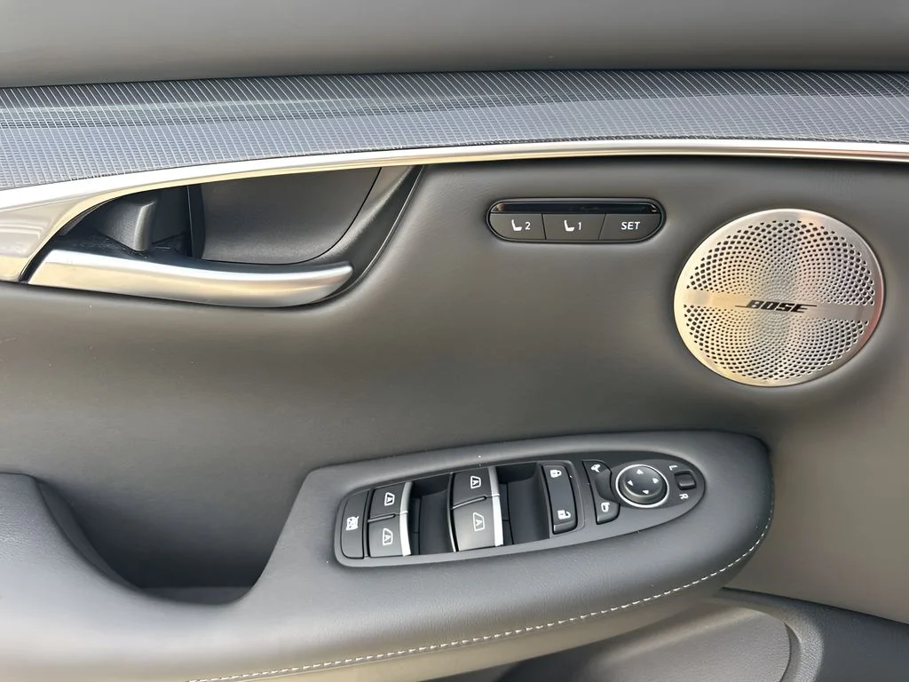 Used 2025 Black INFINITI SPORT image 28