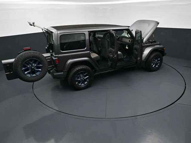 New 2026 Granite Crystal Metallic Clear-Coat Exterior Paint Jeep 85th Anniversary Edition image 30