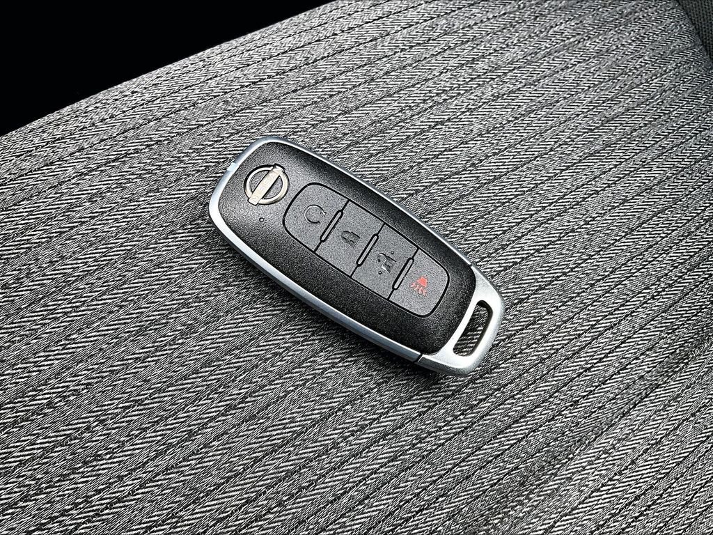 Used 2023 Silver Nissan SV image 28