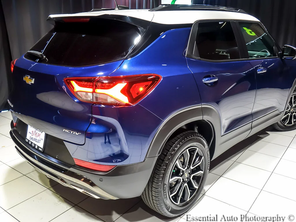Used 2023 BLUE GLOW METALLIC Chevrolet ACTIV image 9