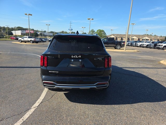 Used 2023 Black Kia SX image 4