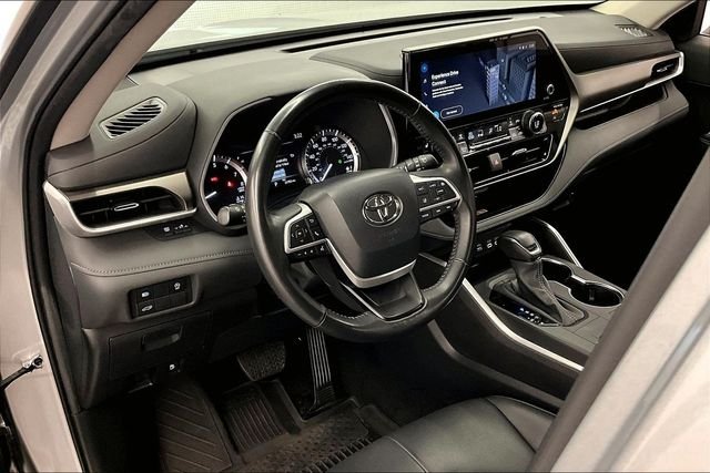 2024 Toyota Highlander XLE - Photo 16