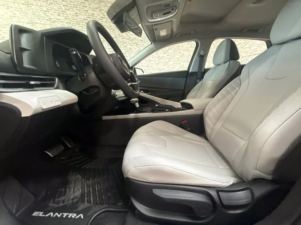 New 2026 Abyss Black Hyundai SEL Sport Plus image 24