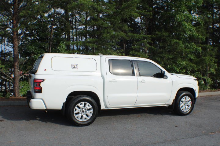 Used 2023 Glacier White Nissan SV image 2