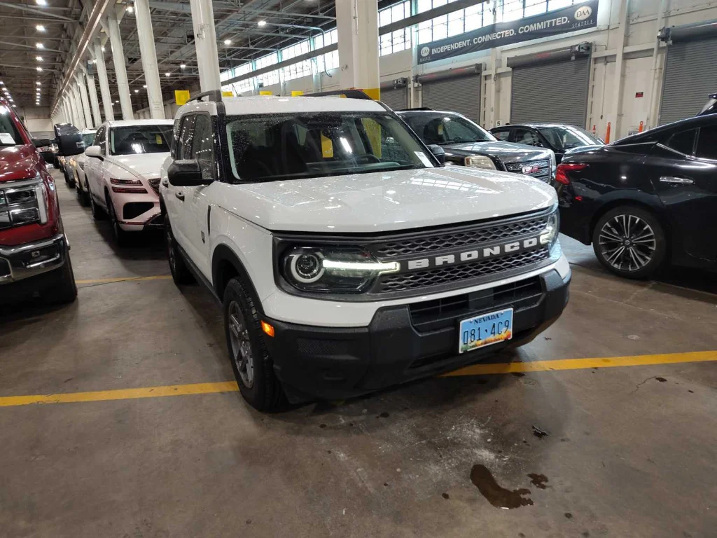 Used 2025 Oxford White Ford Big Bend image 5