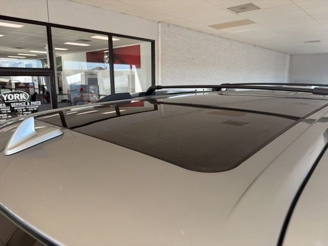 Used 2024 Silver Ford Limited image 8