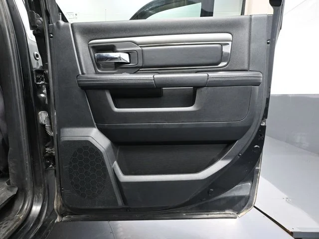 Used 2015 Black Ram Sport image 41