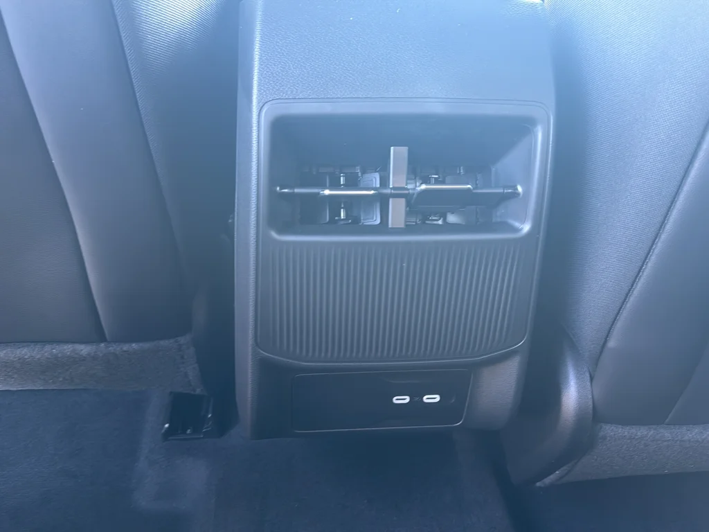 New 2026 Hydro Blue Pearlcoat Jeep Limited image 28
