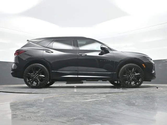 Used 2022 Black Chevrolet RS image 24