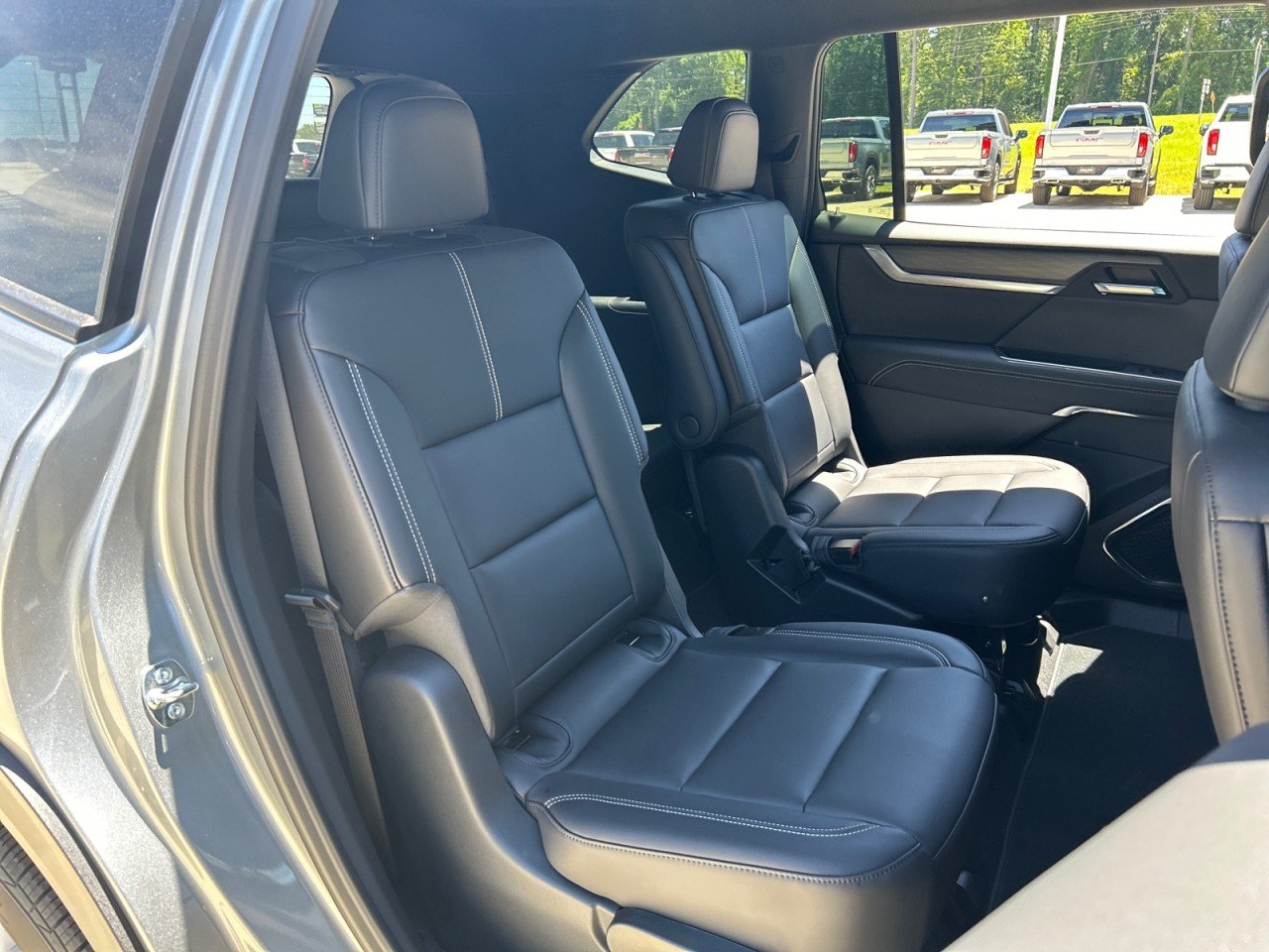 2026 GMC Acadia Elevation - Photo 18