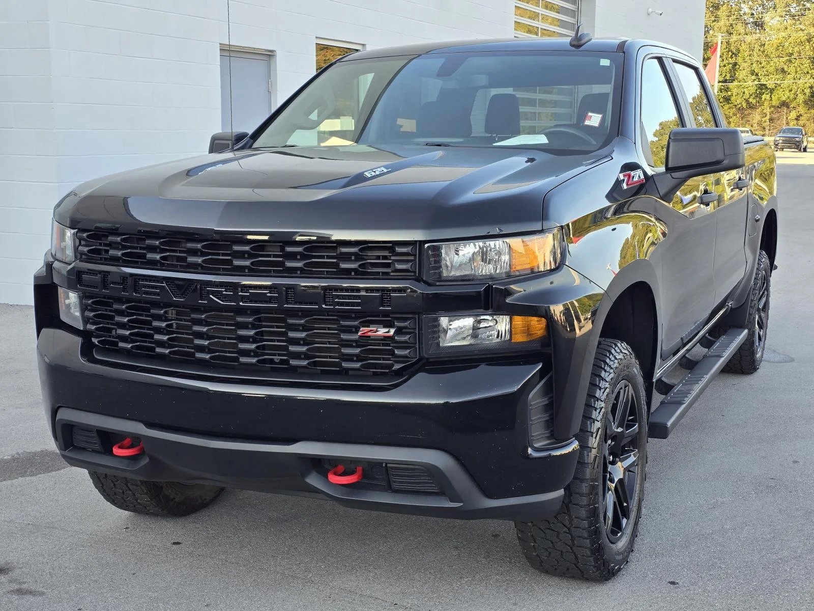 Used 2021 BLACK Chevrolet Custom Trail Boss image 3