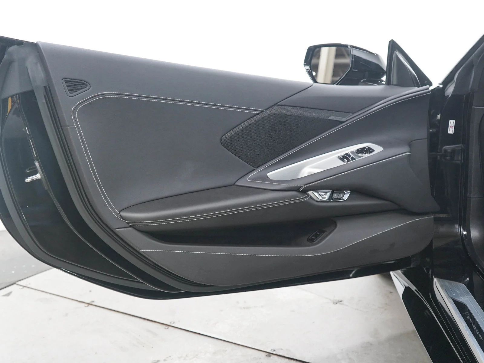 Used 2023  Chevrolet 1LT image 13
