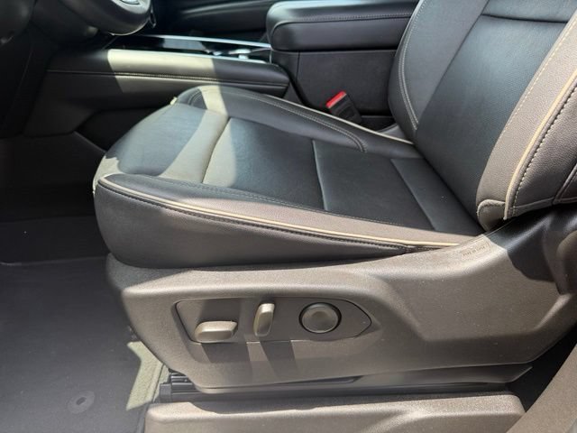 Certified Used 2025 Lakeshore Blue Metallic Chevrolet Premier image 19