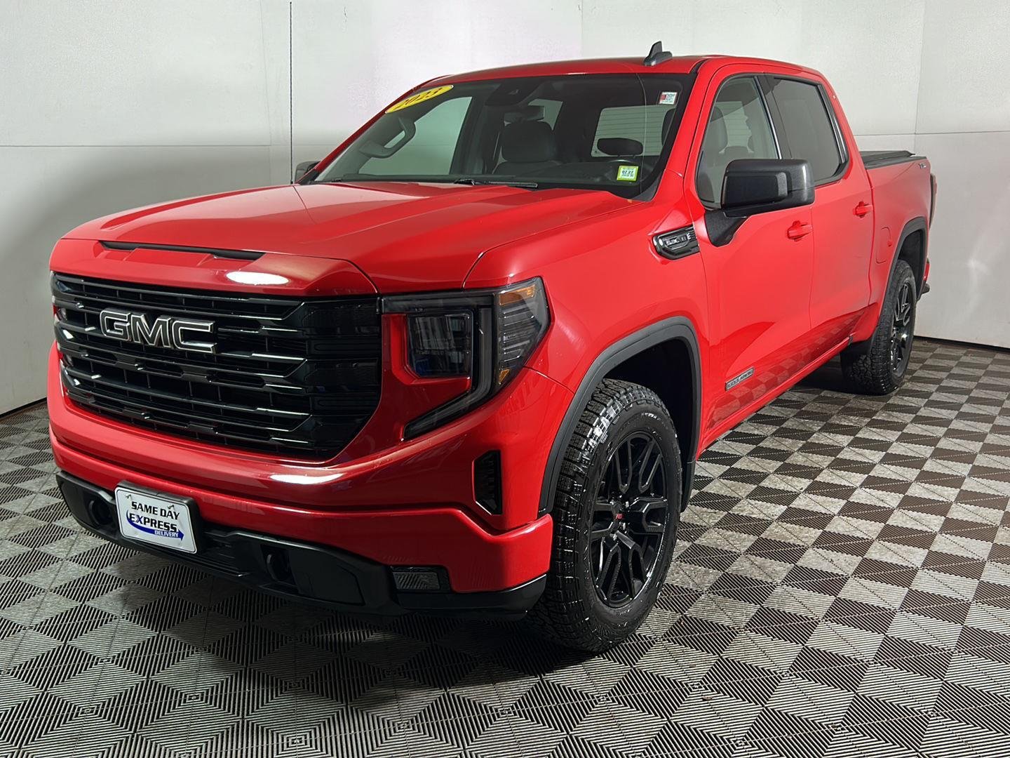Used 2023 Cardinal Red GMC Elevation image 11