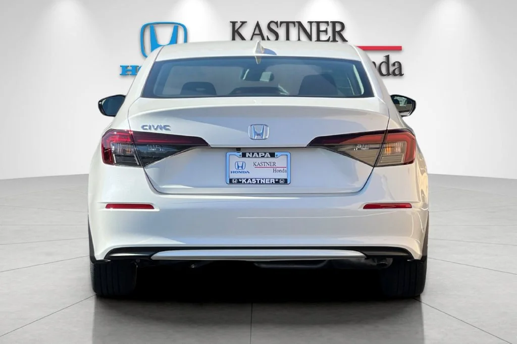 New 2026 Platinum White Pearl Honda LX image 5