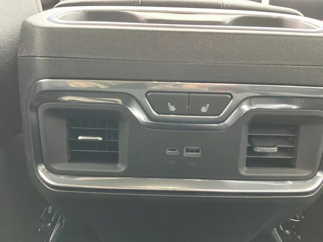 2026 GMC Sierra 1500 SLT - Photo 27