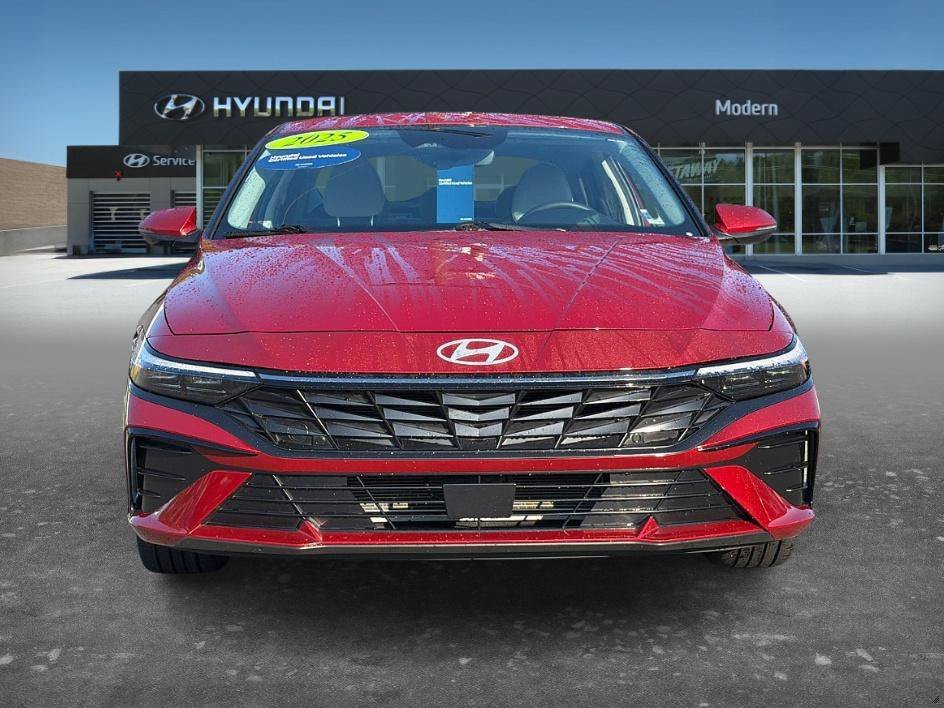 Used 2025 Ultimate Red Hyundai Limited image 2