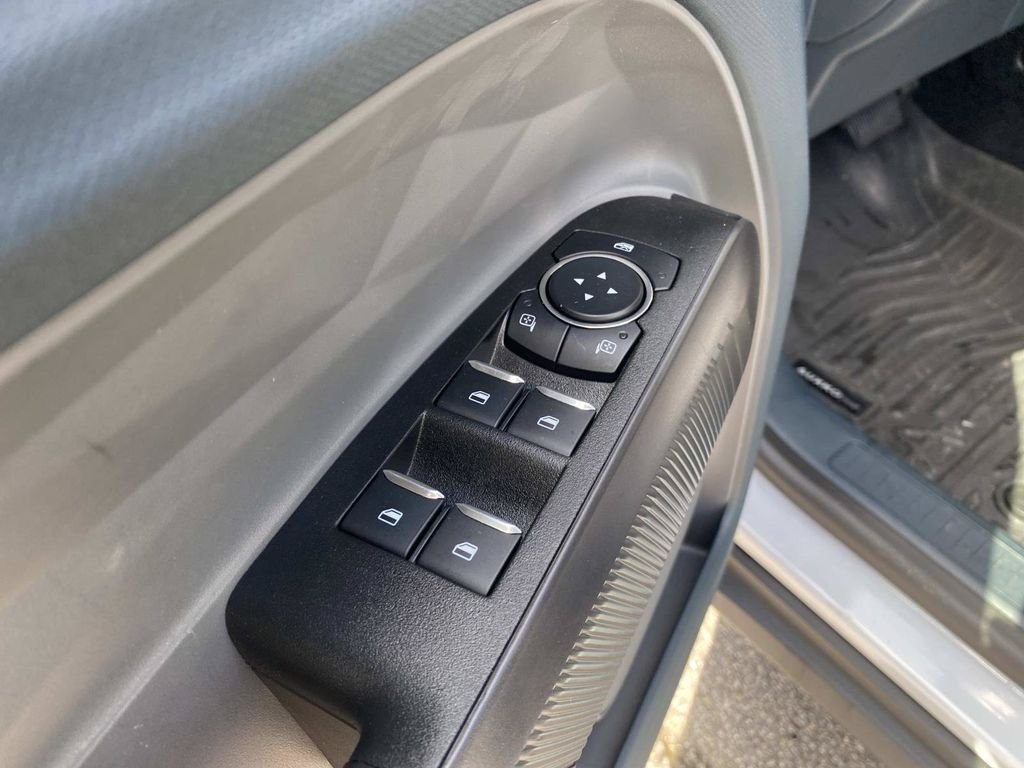 Used 2025 Space White Metallic Ford XL image 17