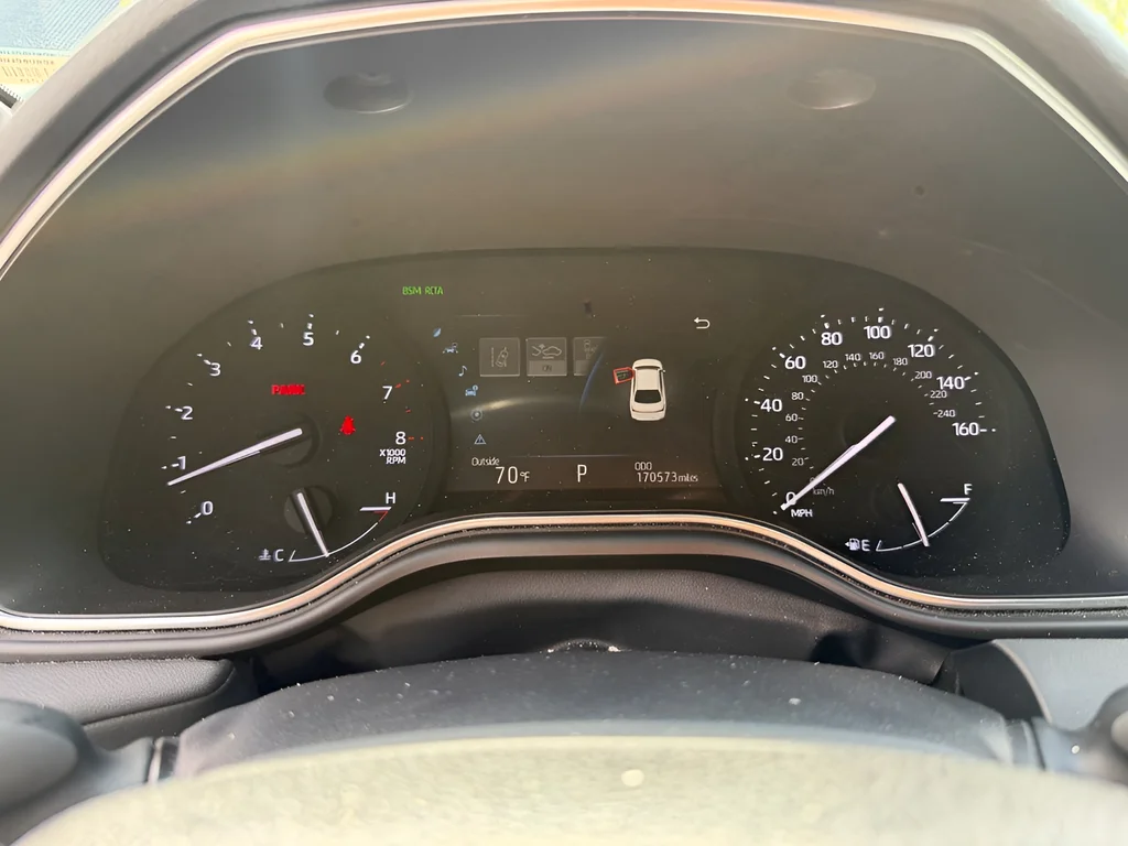 Used 2019 Gray Toyota XLE image 11