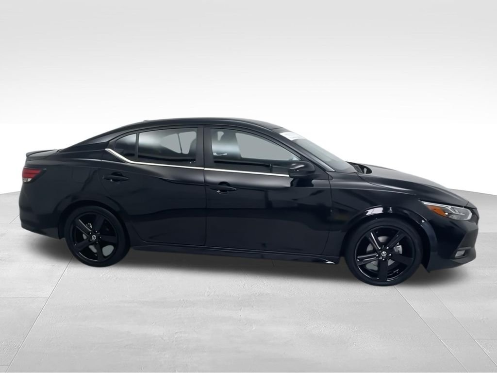 Used 2022 Black Nissan SR image 9