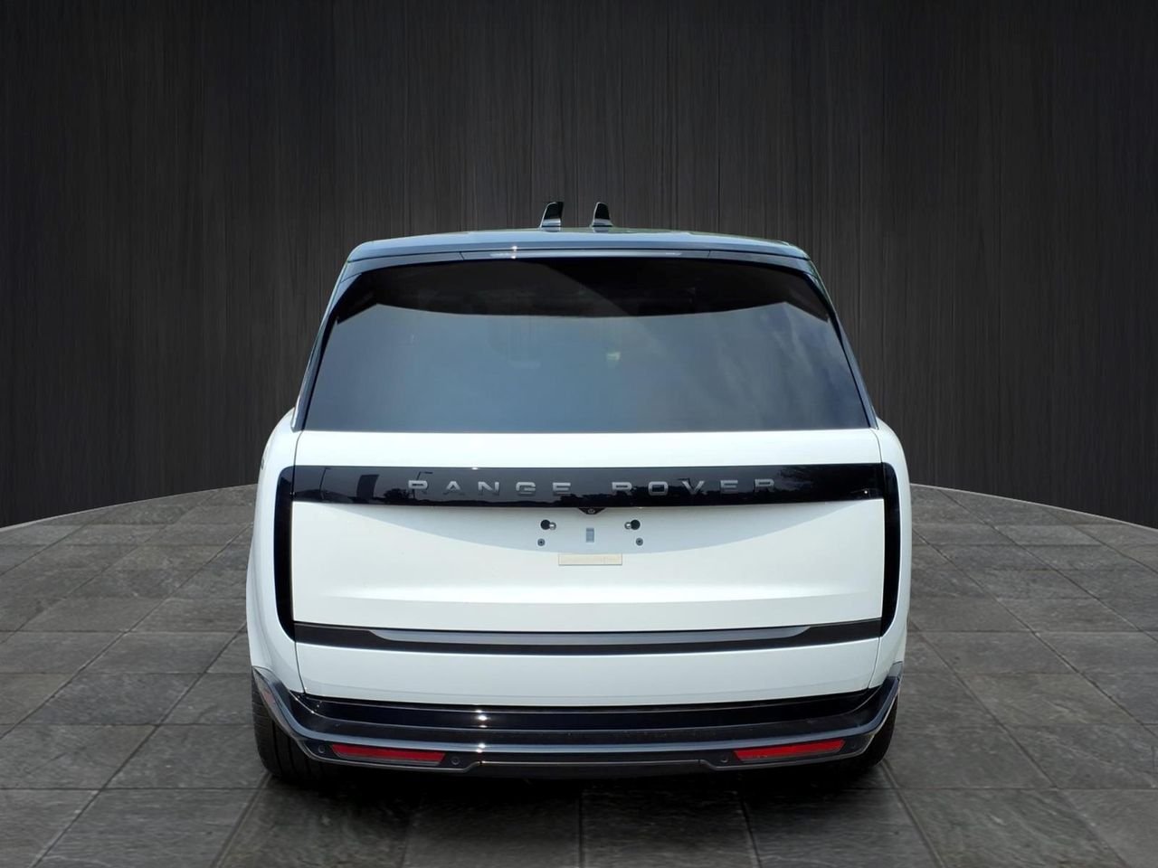 New 2026 Fuji White LAND ROVER SE image 3