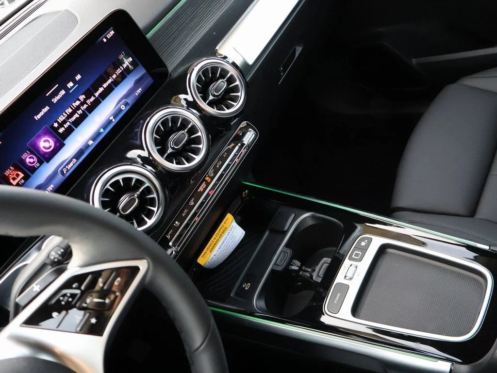 New 2026 Gray Mercedes-Benz GLB 250 image 21