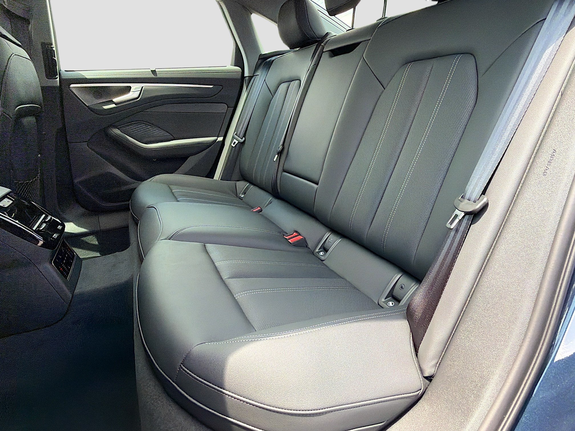 2026 Audi A6 Premium Plus - Photo 19