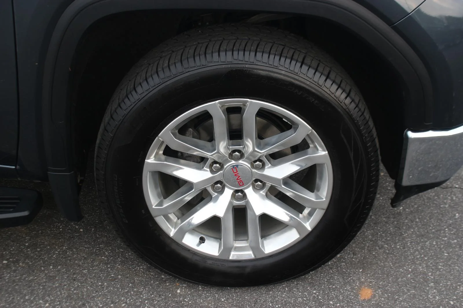 Used 2019 DARK SKY METALLIC GMC SLT image 37