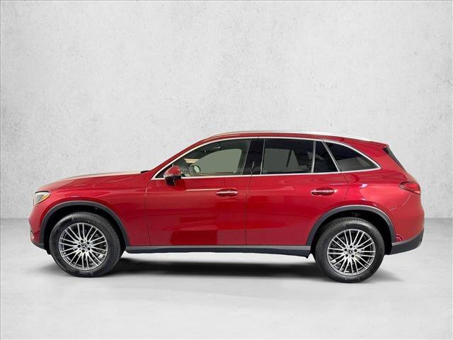 New 2026 MANUFAKTUR Patagonia Red Metallic Mercedes-Benz GLC 300 image 38